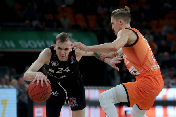 他始终明白 他始终明白